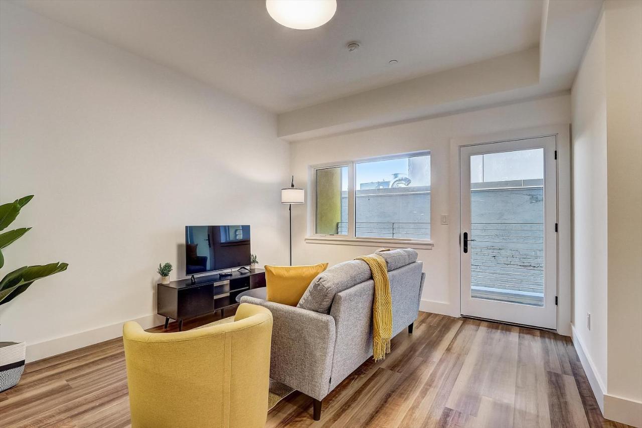 Апартаменты Frontdesk The Glenwood Apts Brewerytown Филадельфия Номер фото